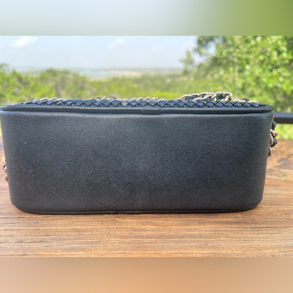 EUC Whiting and Davis International Metallic Mesh Bag - Picture 4 of 14